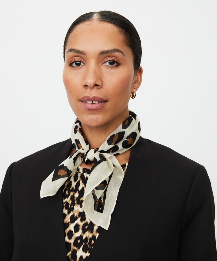 Masai Alvienne Scarf-Masai-White finn