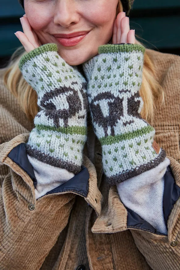 Pachamama Hardwick Sheep Roll Handwarmers-Gloves-White finn