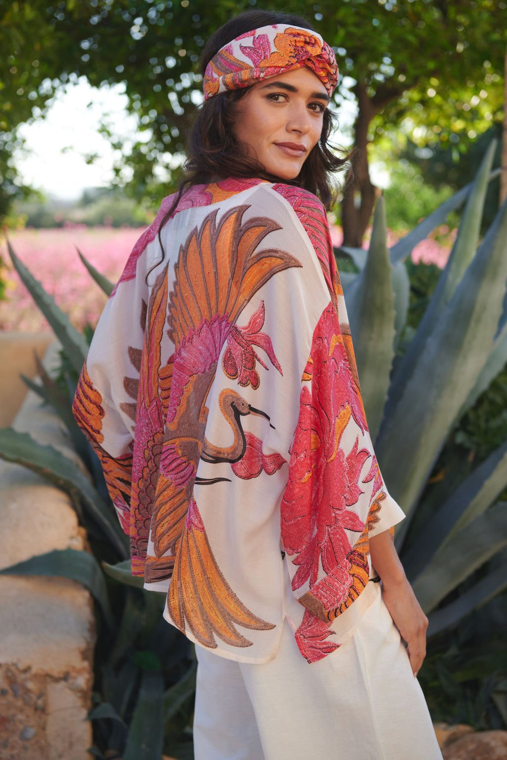 One Hundred Stars Crane Ecru Kimono-White finn