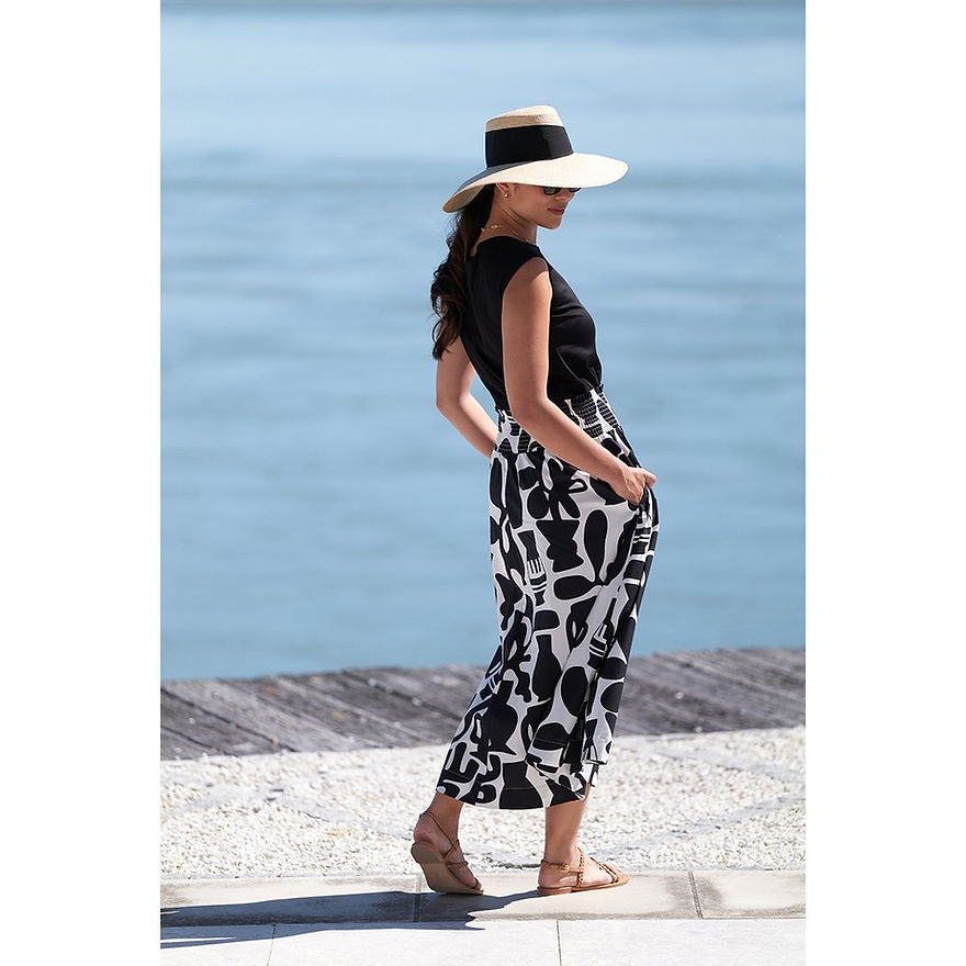 Foil Skirted Ahead Skirt Printed Chalice-White finn