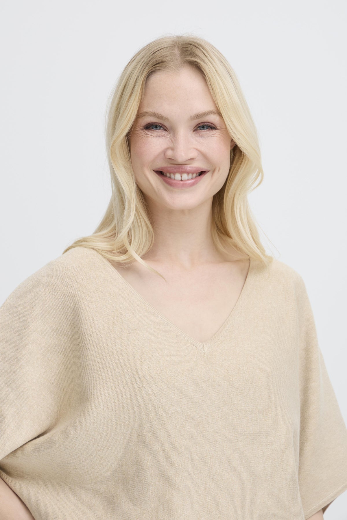 B.young Bymmorla v-neck short sleeve top-b.young-White finn