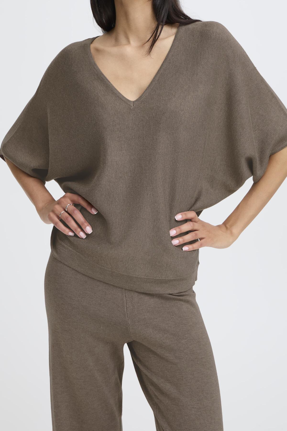 B.young Bymmorla v-neck short sleeve top-b.young-White finn