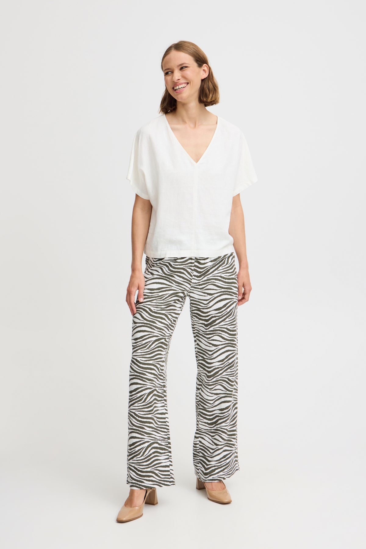 B.young BYFALAKKA V-neck Blouse-Tops-White finn