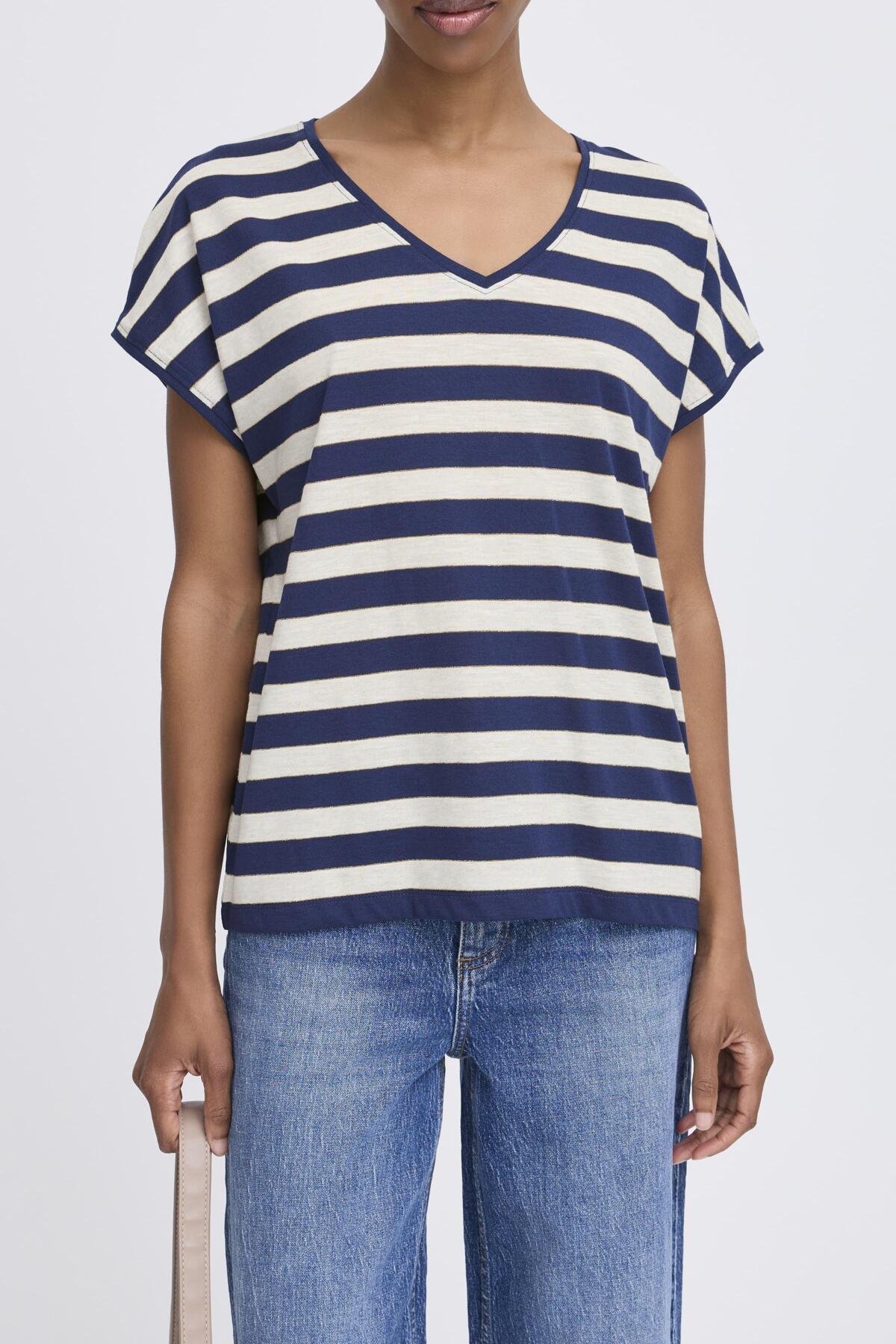 B young BySanto T-shirt
