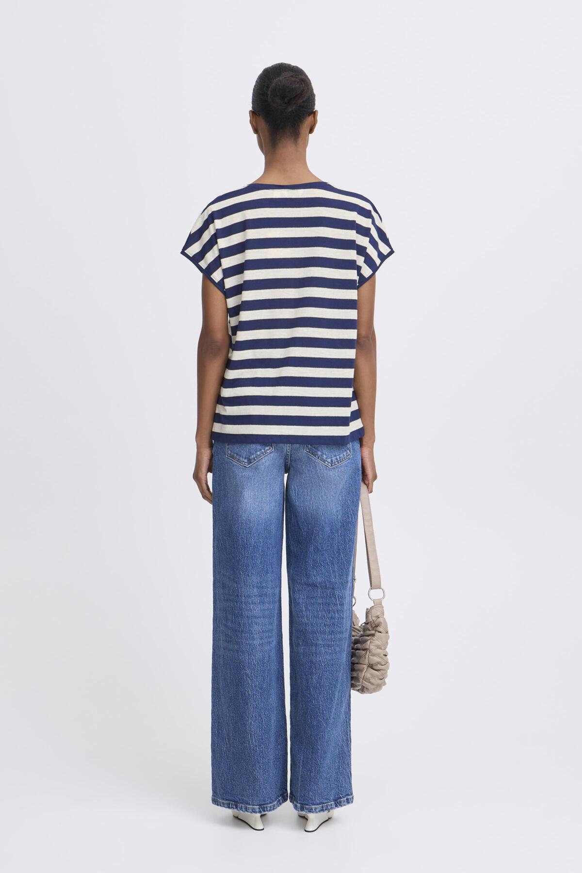B young BySanto T-shirt