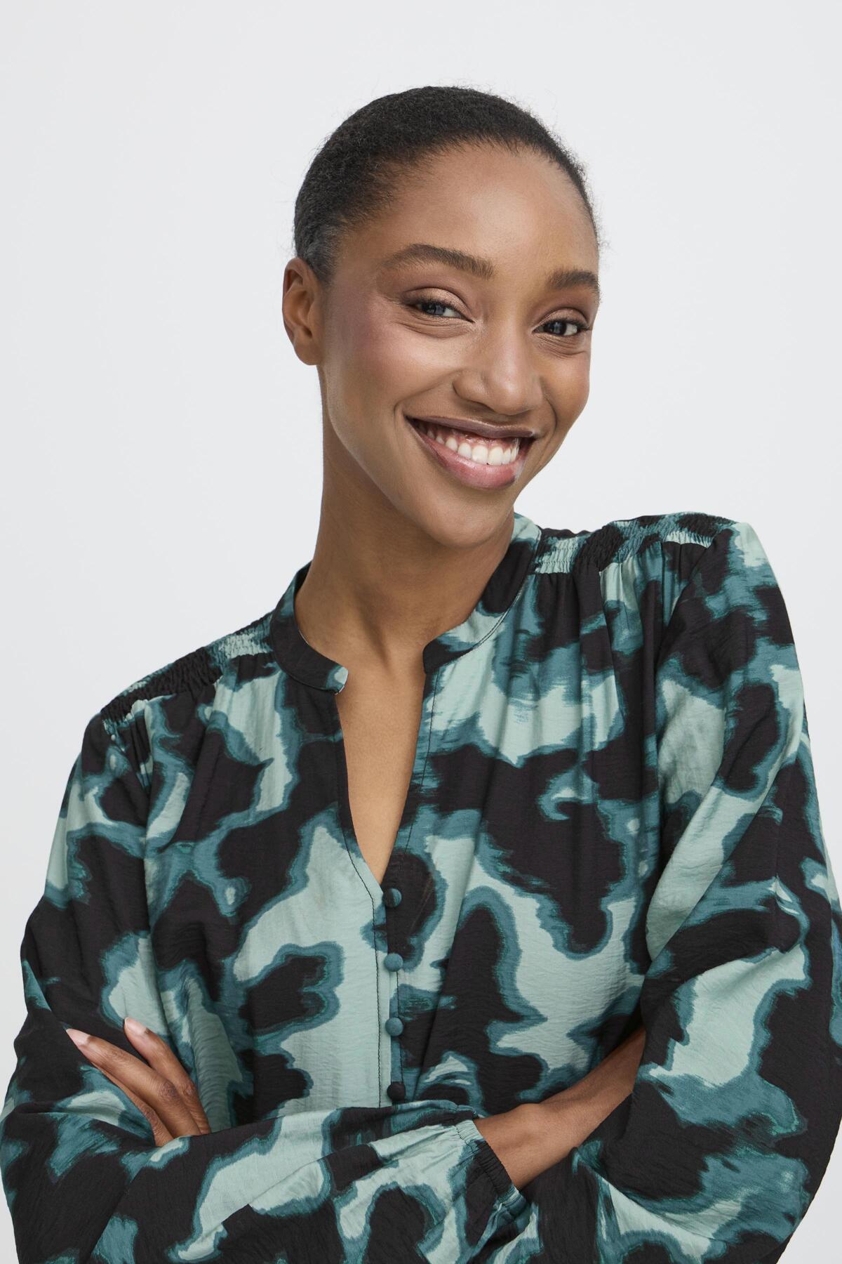 B.young BYIBINE Shirt- Blurry Green-Shirts & Tops-White finn