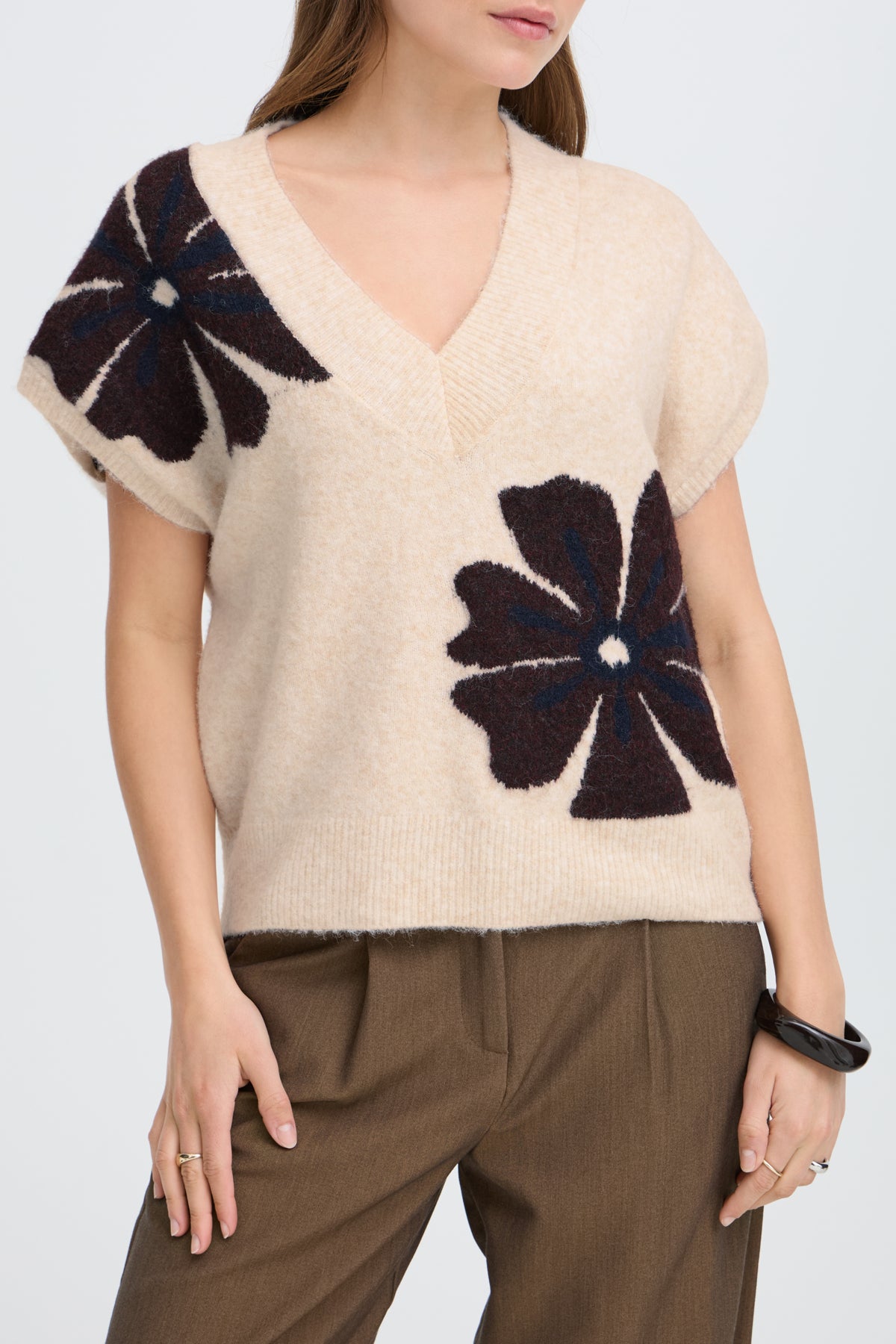 B.young BYOMEA V- Neck Top