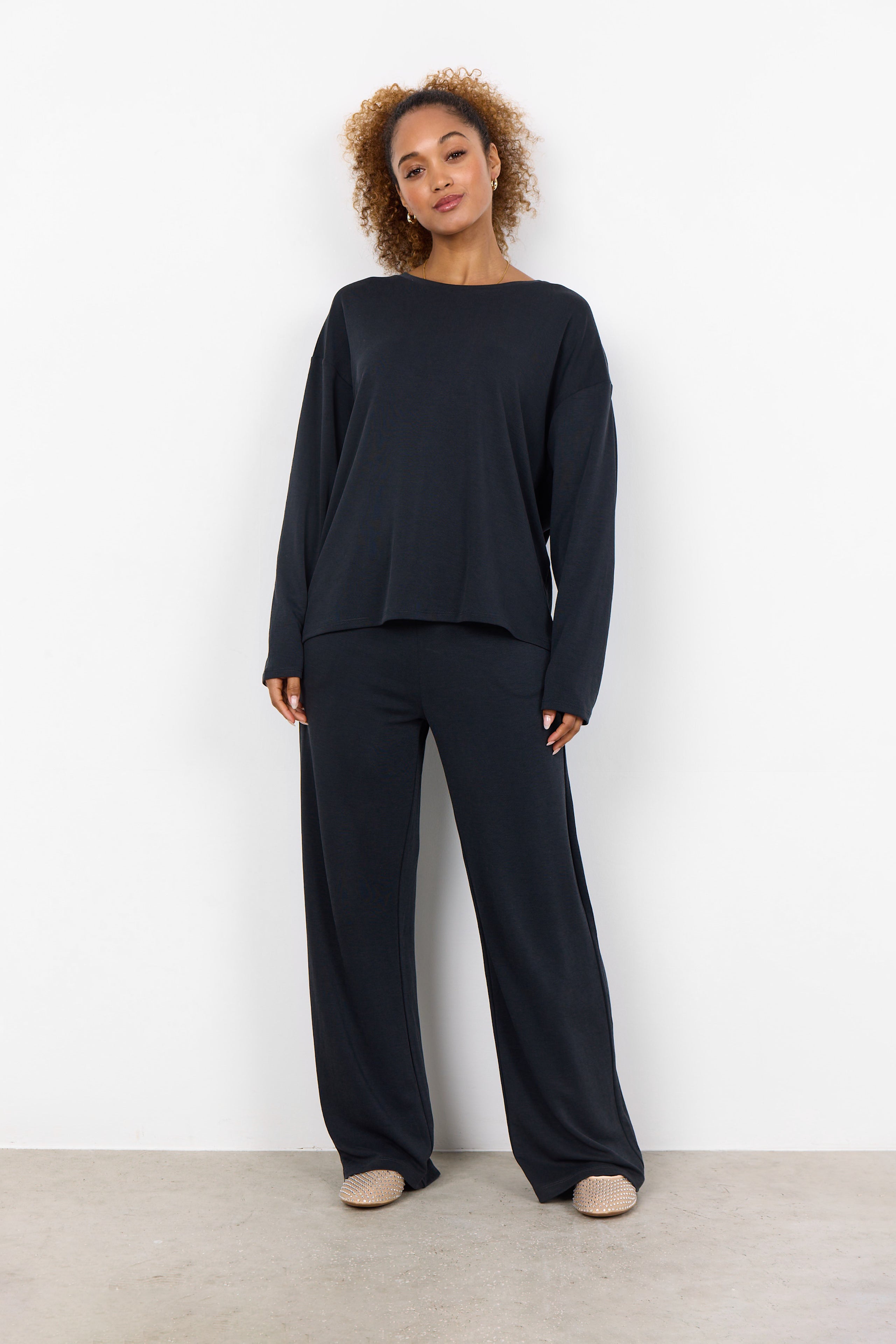Soya Concept Felucca 2 Top- Black-Tops-White finn