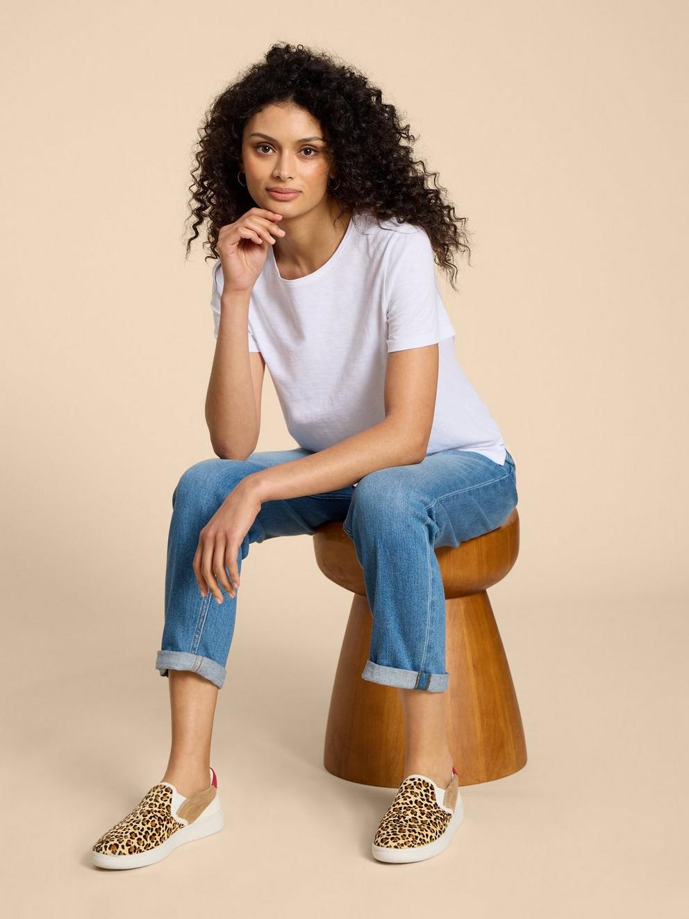 White Stuff Abbie Plain Tee-White finn