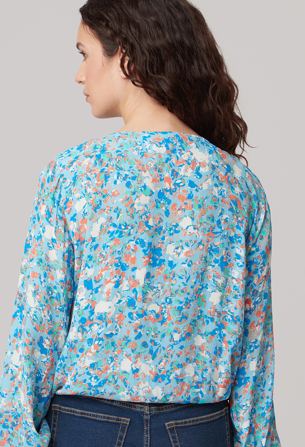 Adini Babel Top-White finn