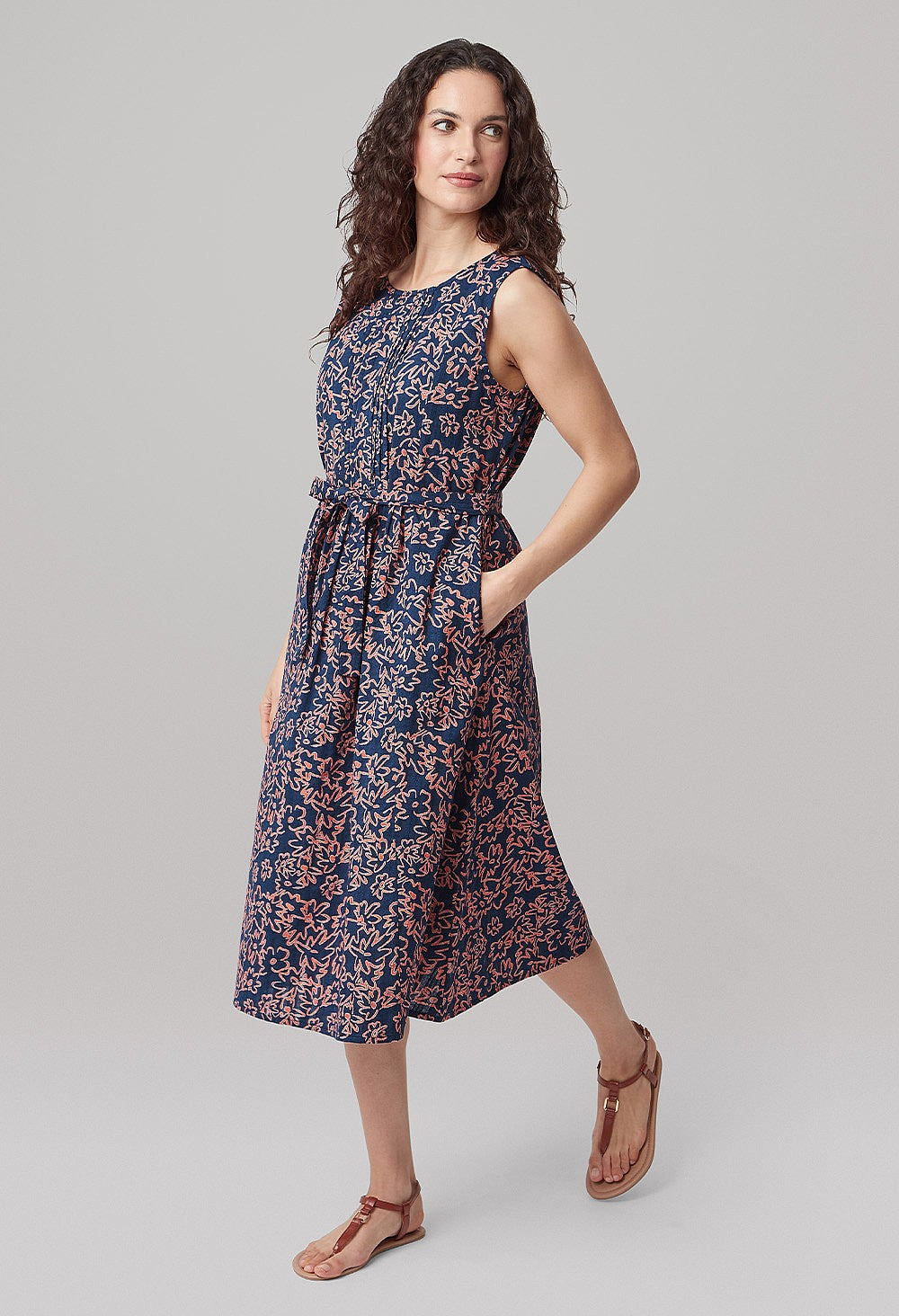 Adini Connie Dress-White finn