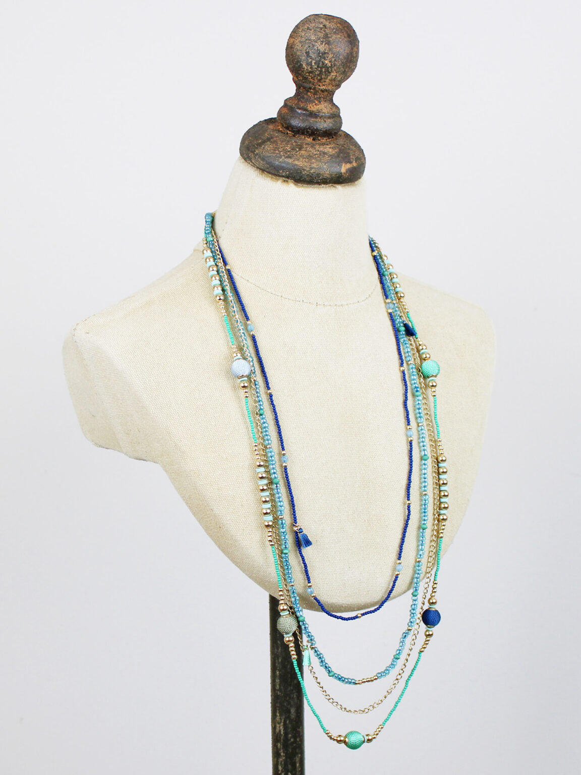 Suzie Blue Four Strand Necklace AY1513-White finn