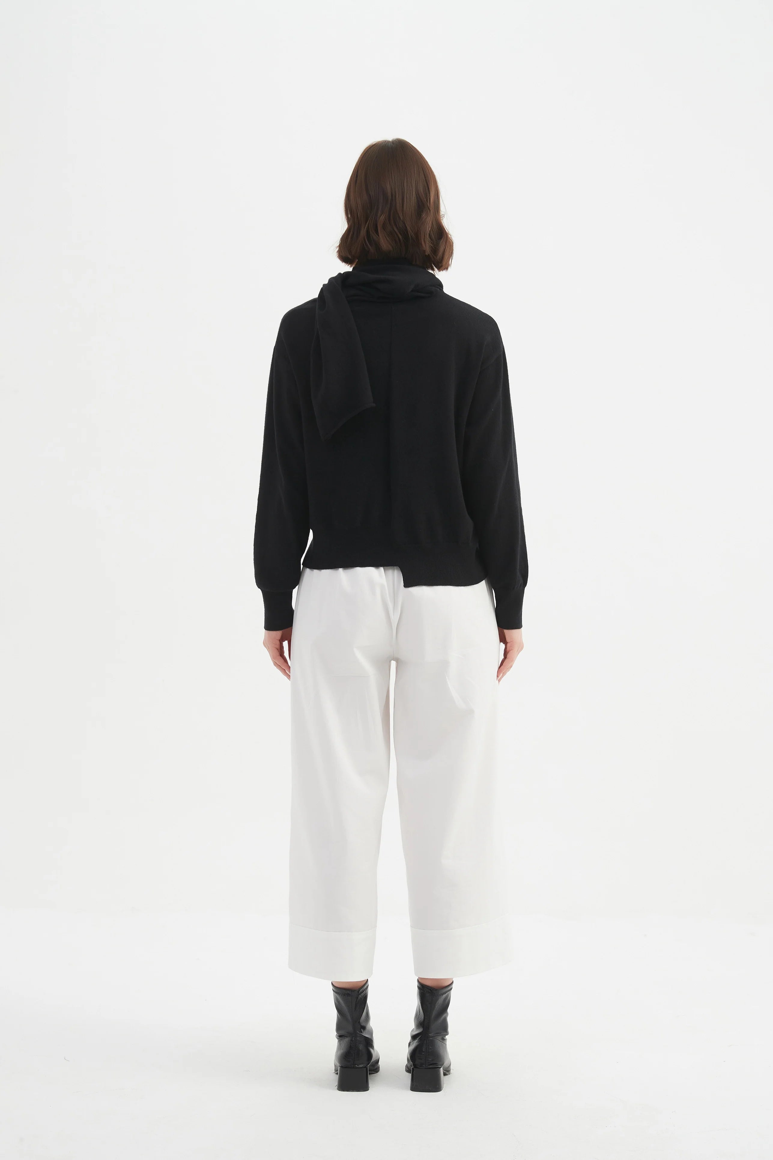 Tirelli Wrap Collar Cardigan-Cardigan-White finn