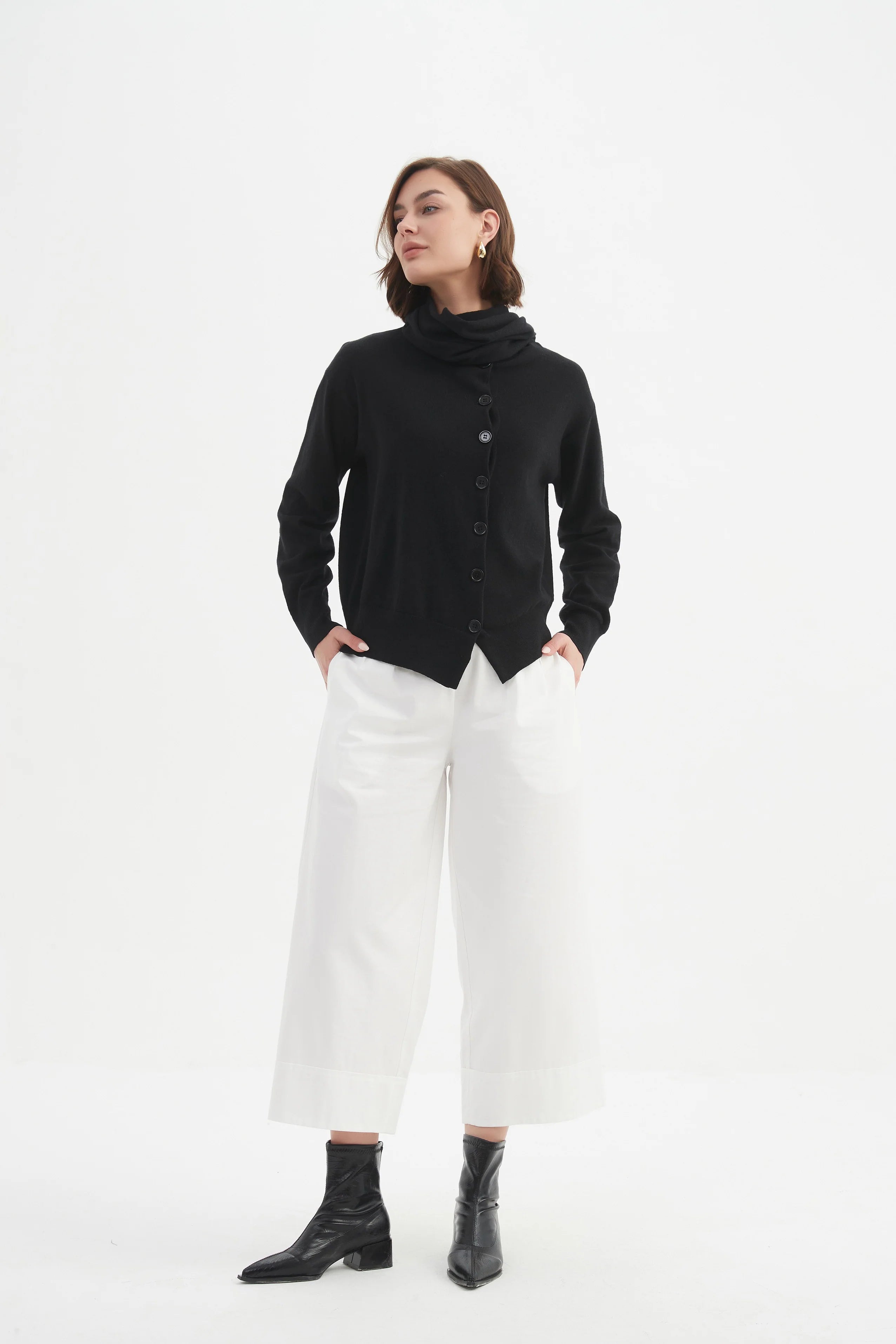 Tirelli Wrap Collar Cardigan-Cardigan-White finn