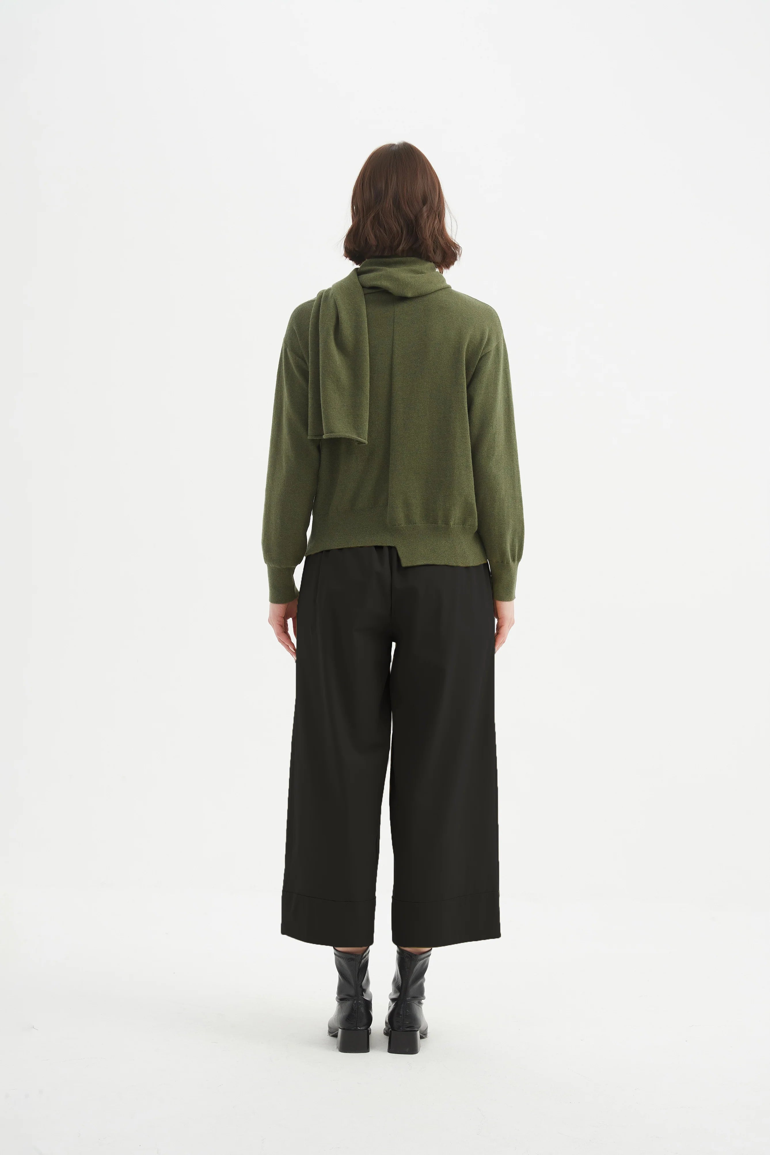 Tirelli Wrap Collar Cardigan-Cardigan-White finn