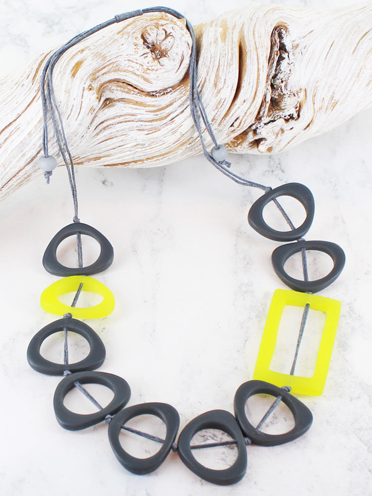 RESIN RECTANGLE & HOOP NECKLACE BB1401-Necklace-White finn