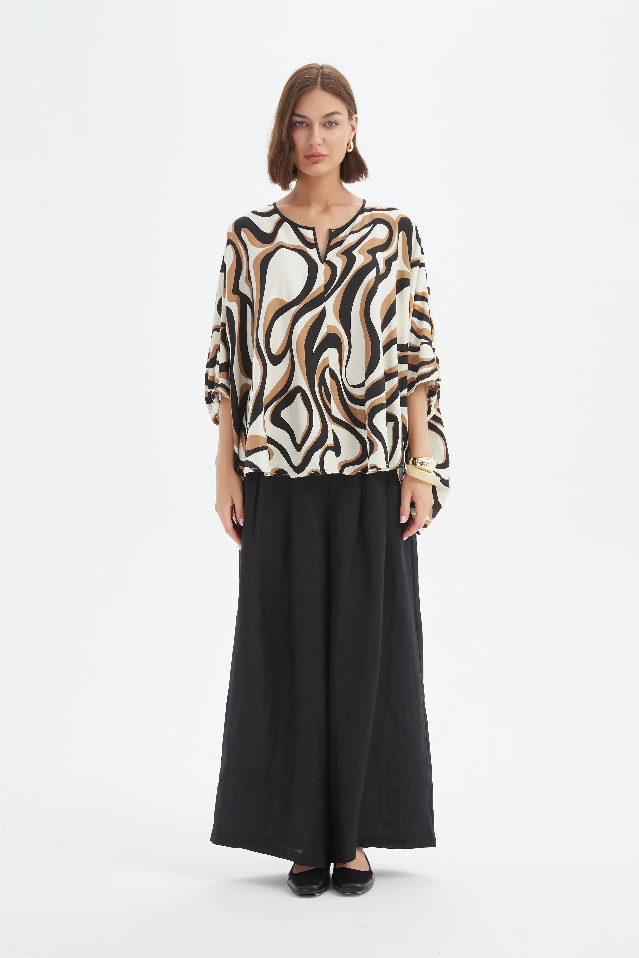 Tirelli Notch Neck Print Top - Caramel-Tirelli-White finn