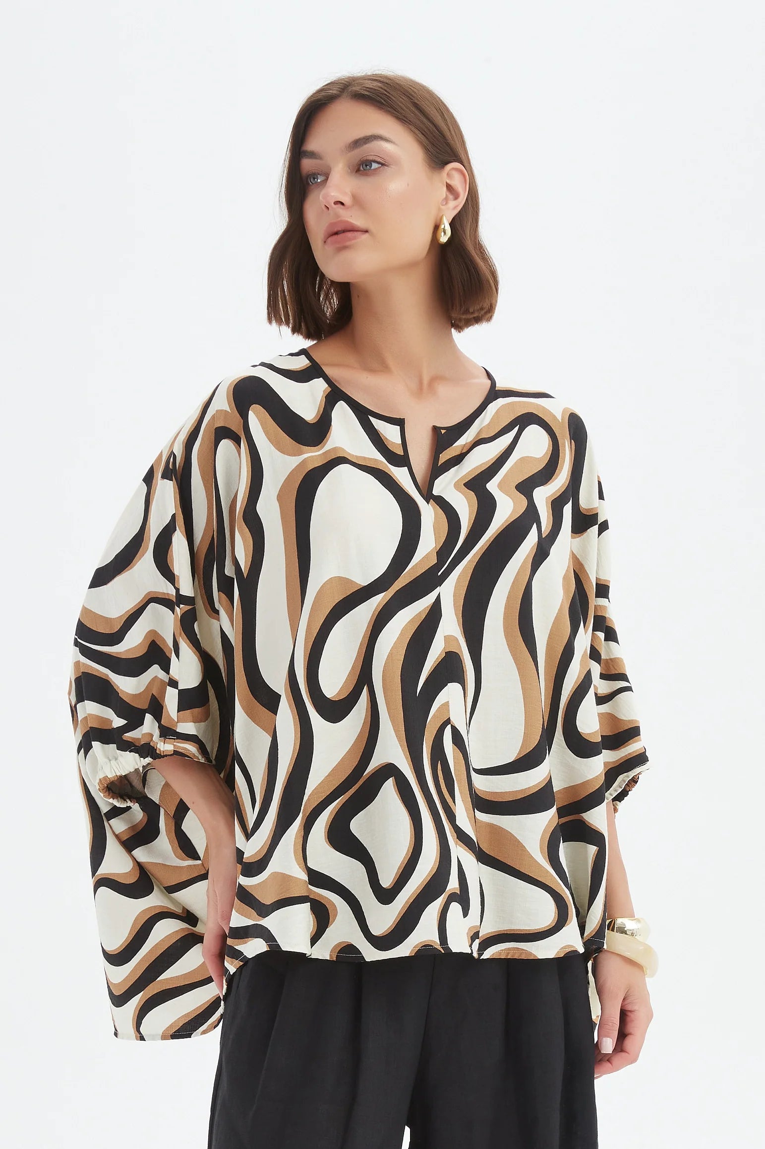 Tirelli Notch Neck Print Top - Caramel-Tirelli-White finn