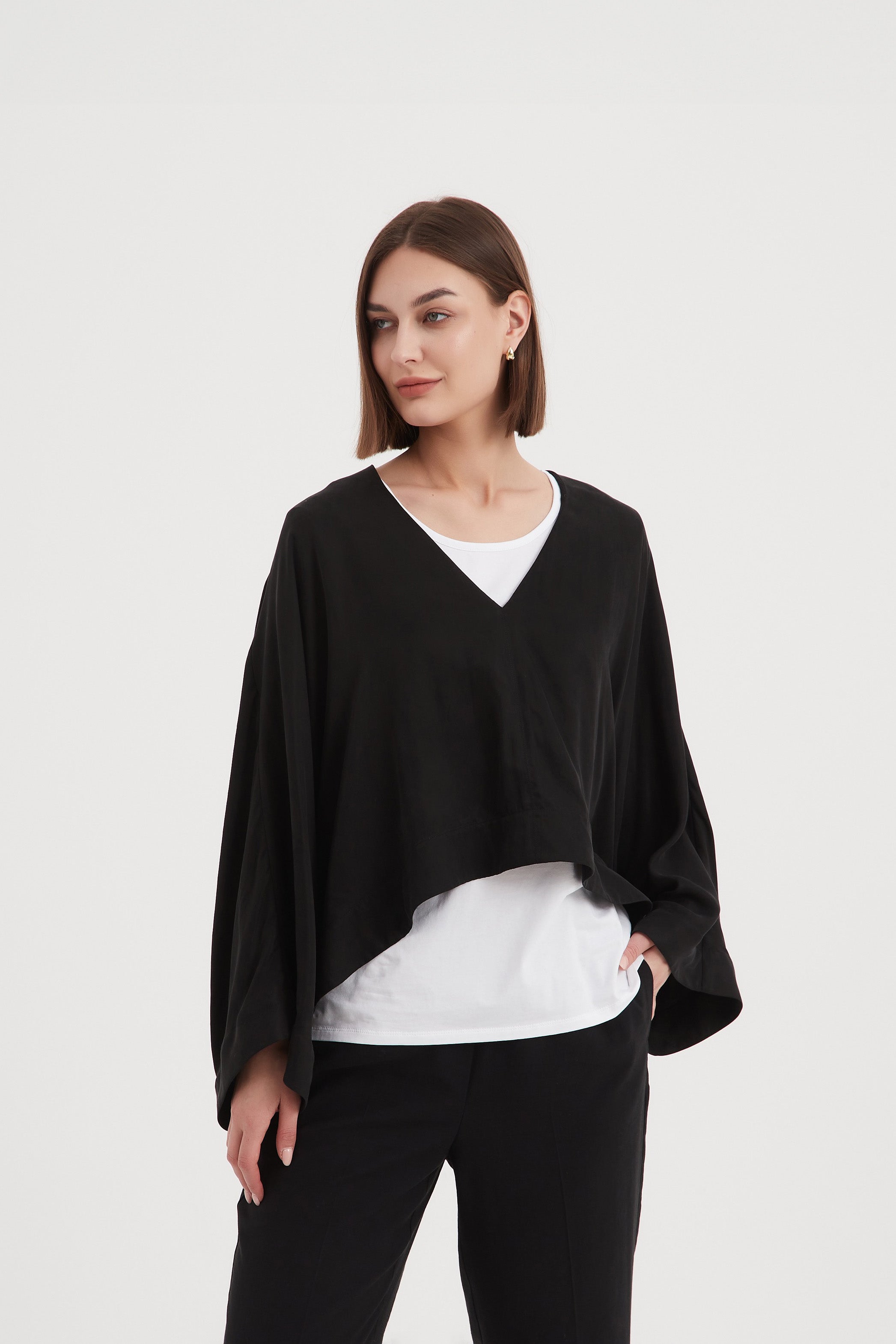 Tirelli V-Neck Oversized Layer Top-Tops-White finn
