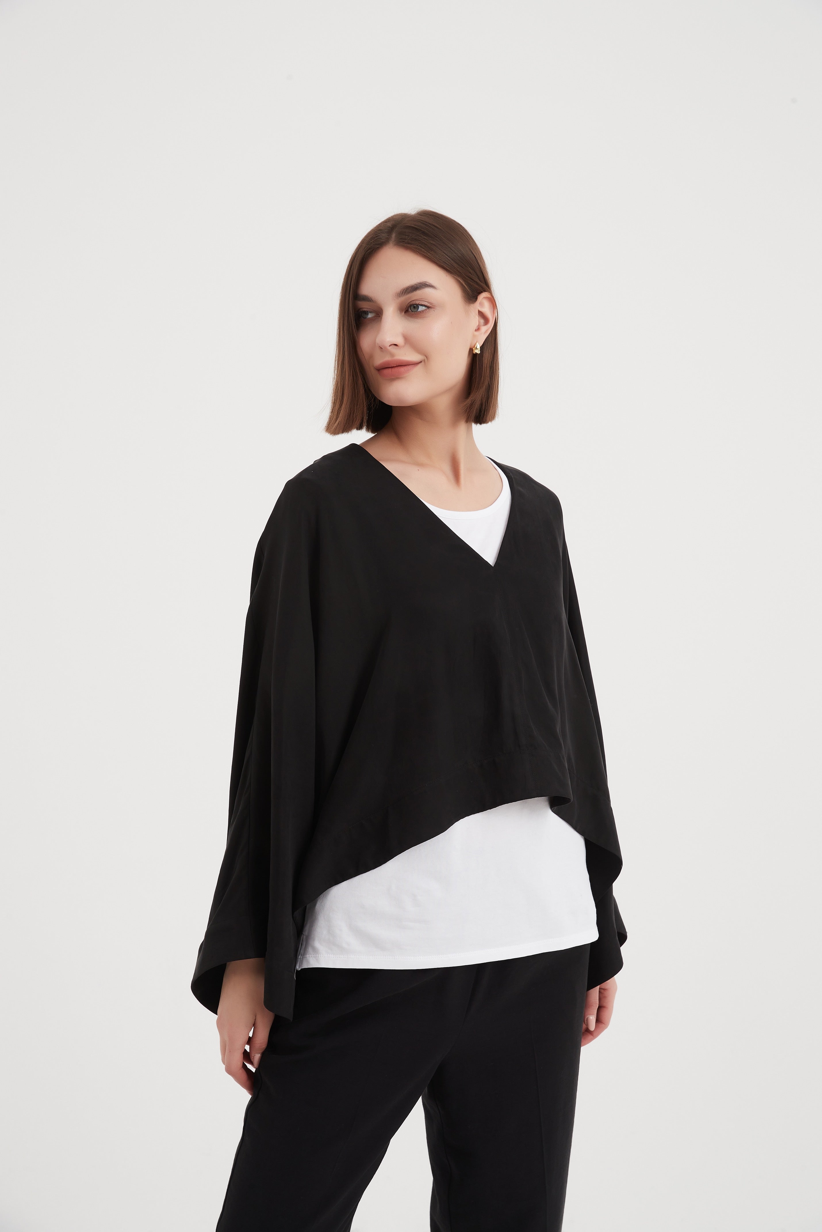 Tirelli V-Neck Oversized Layer Top-Tops-White finn