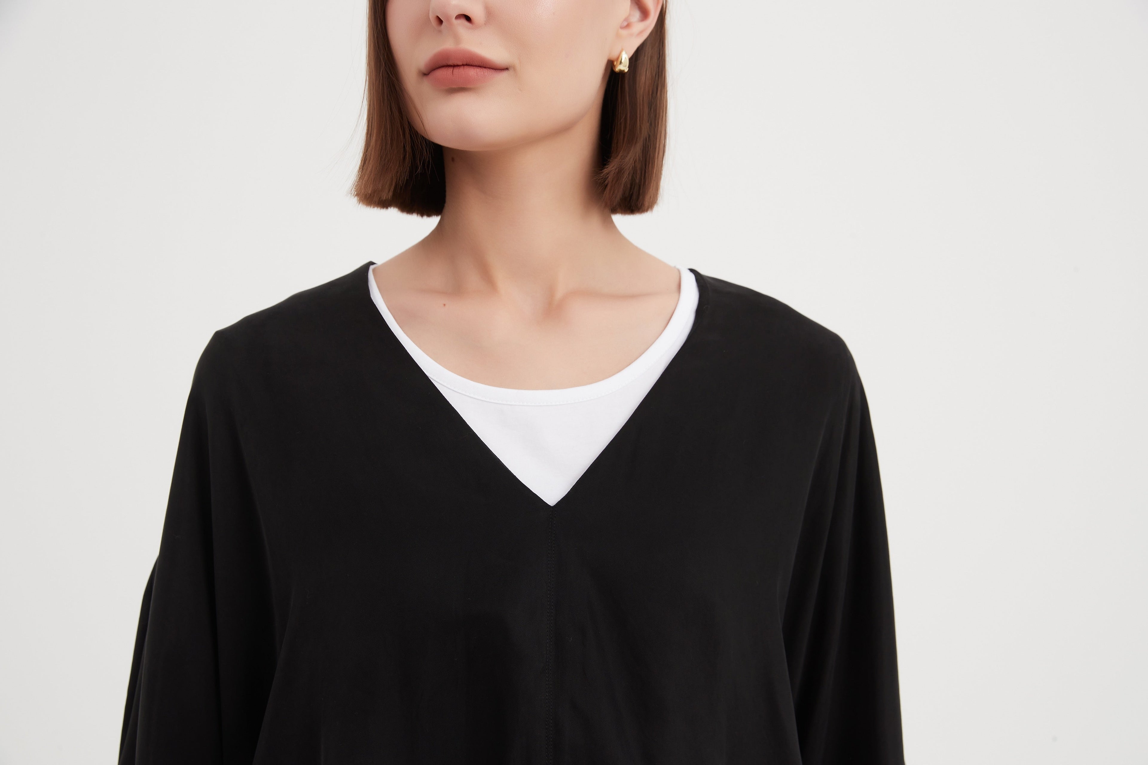 Tirelli V-Neck Oversized Layer Top-Tops-White finn