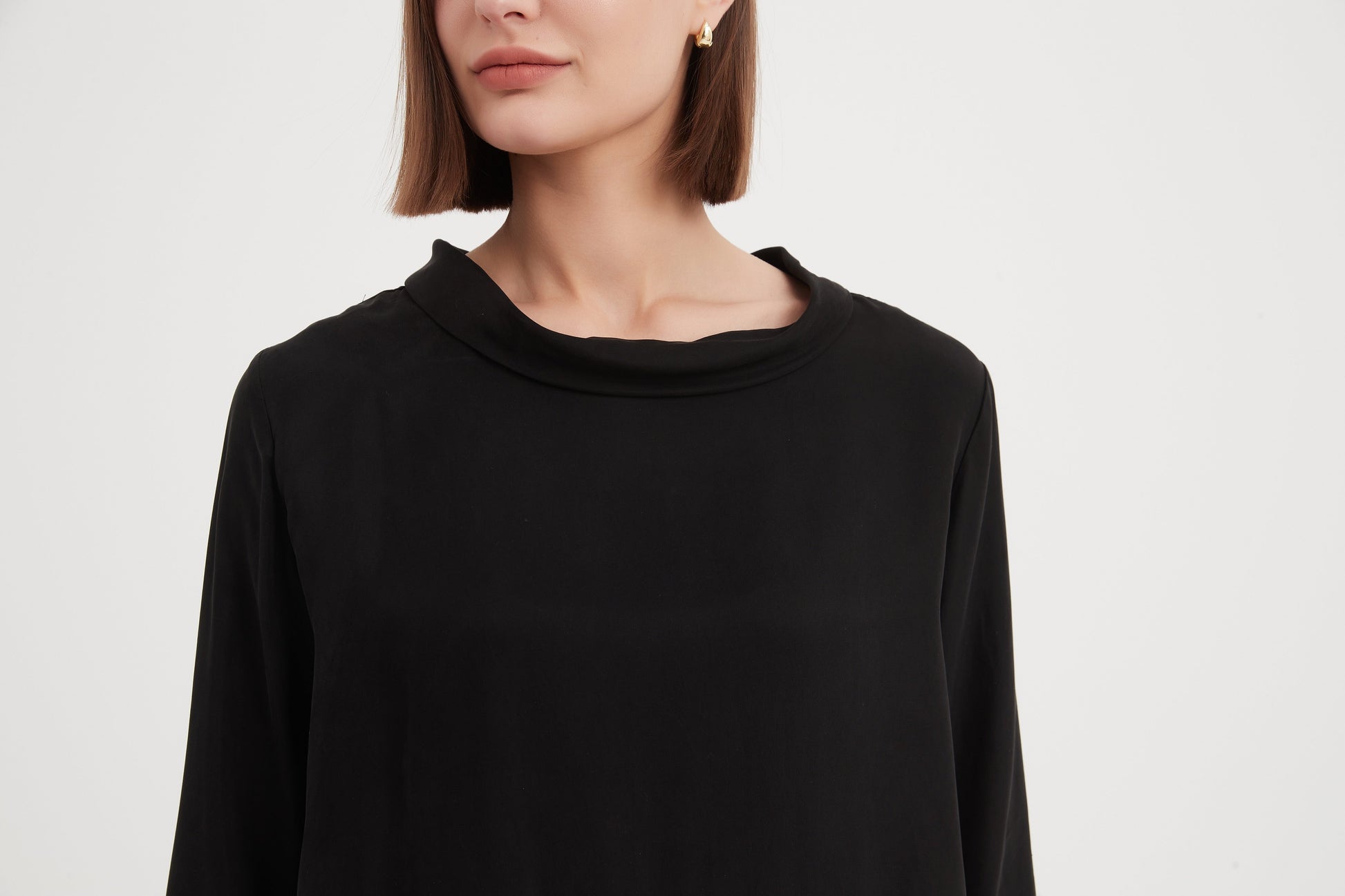 Tirelli Sleeve Mock Neck Top