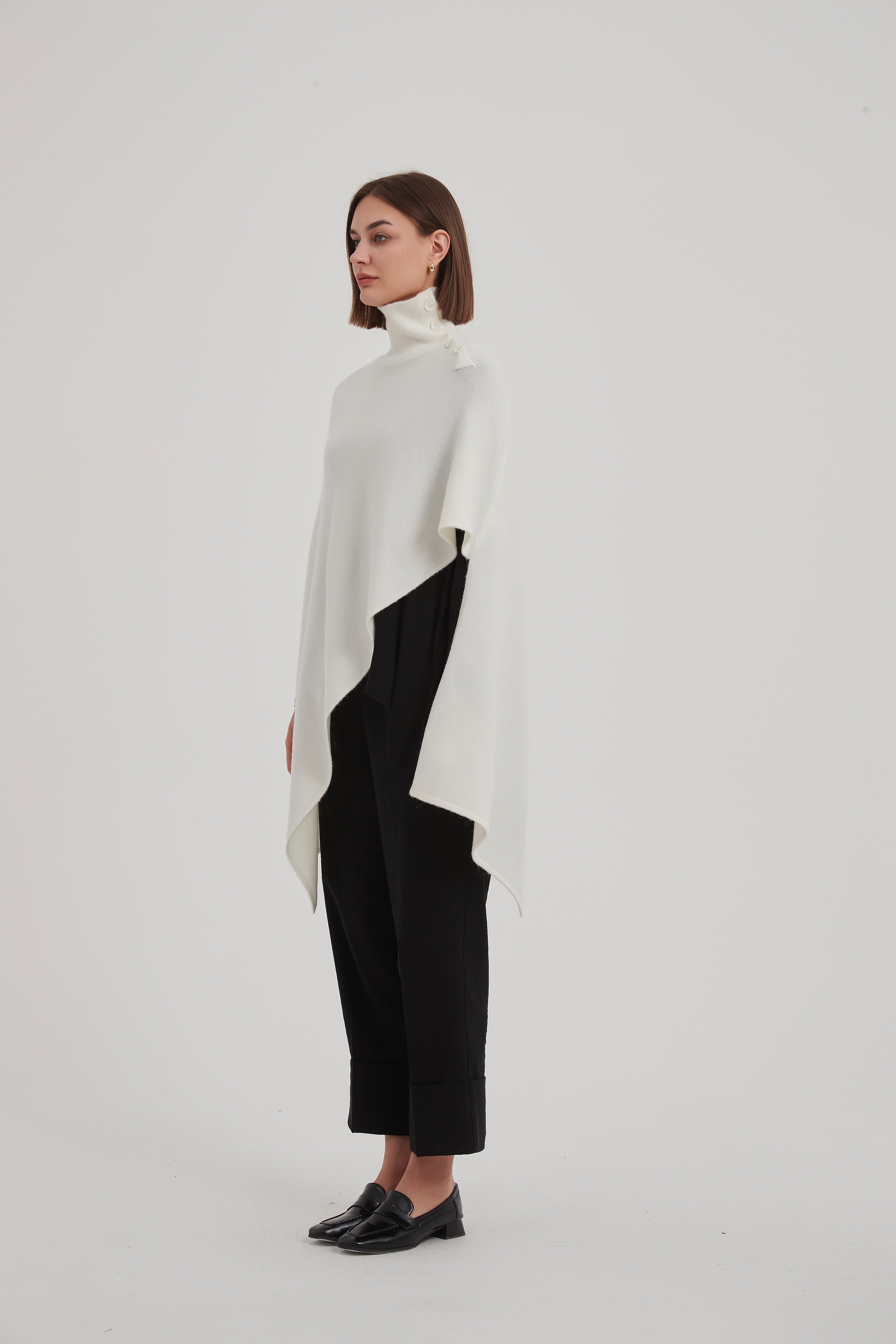 Tirelli Button Detail Asymmetric Poncho-Tops-White finn