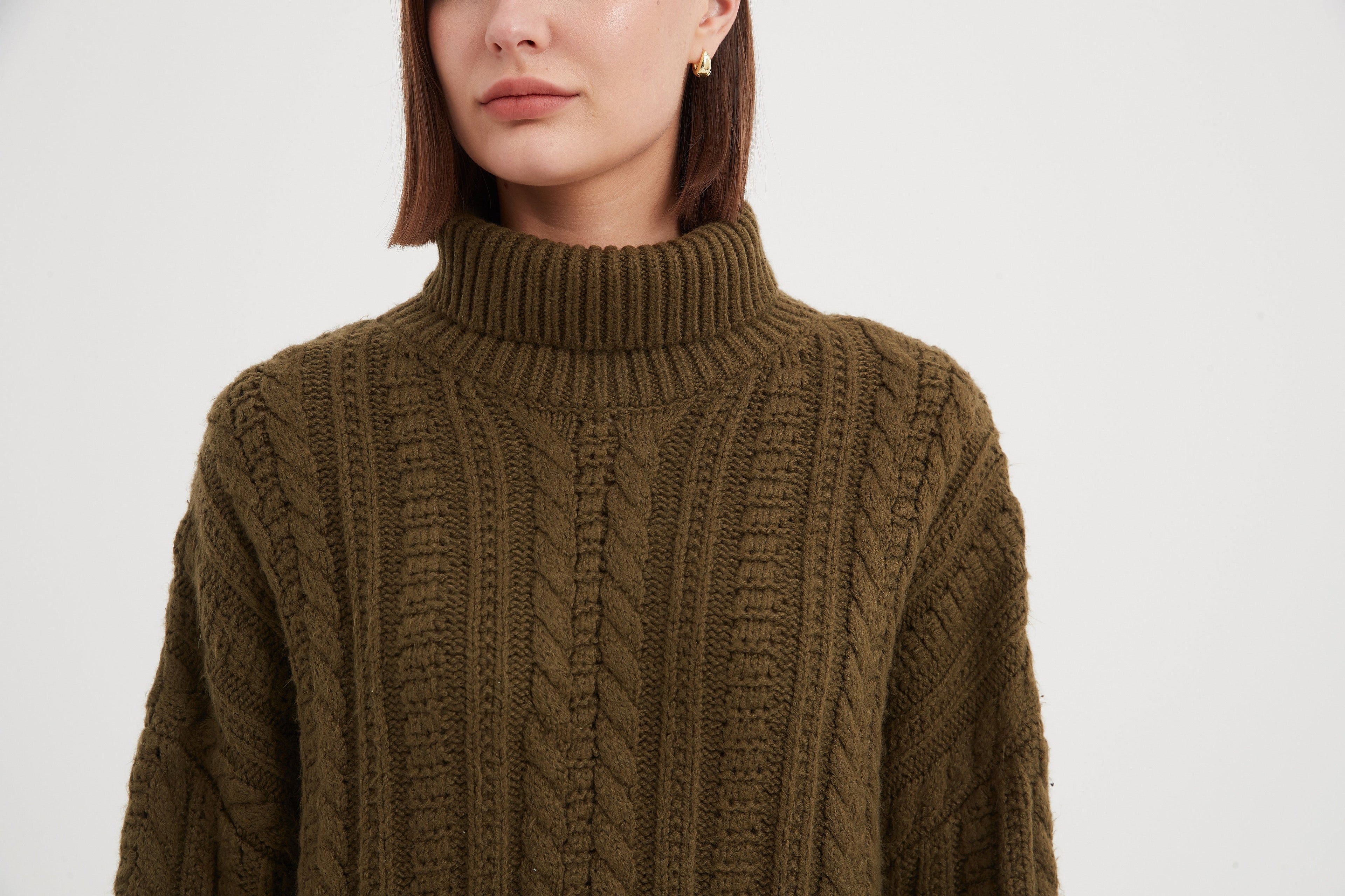 Tirelli Chunky Cable Oversized Knit-Knitwear-White finn