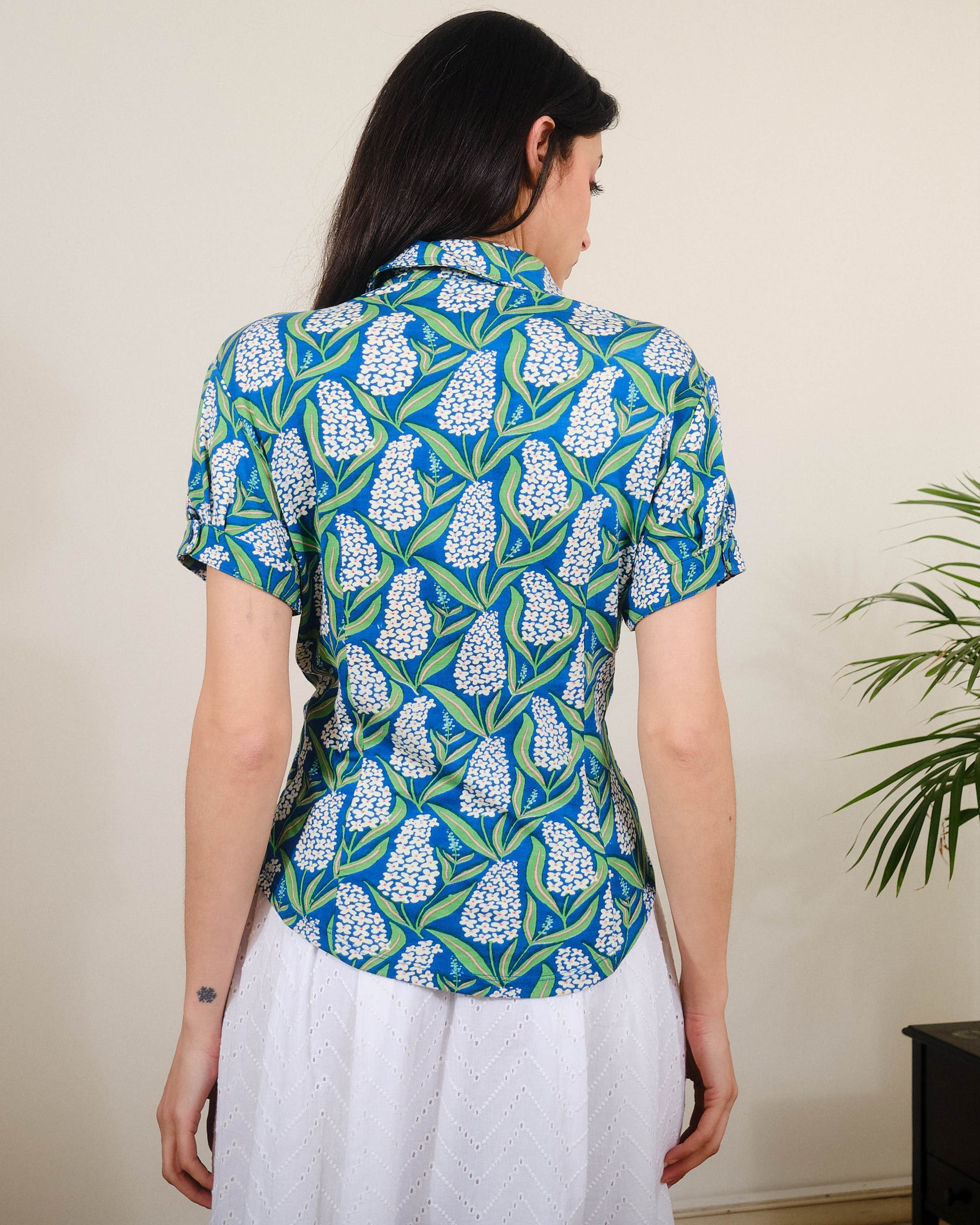 Pretty Vacant Bella Top in Budleigh Print-White finn