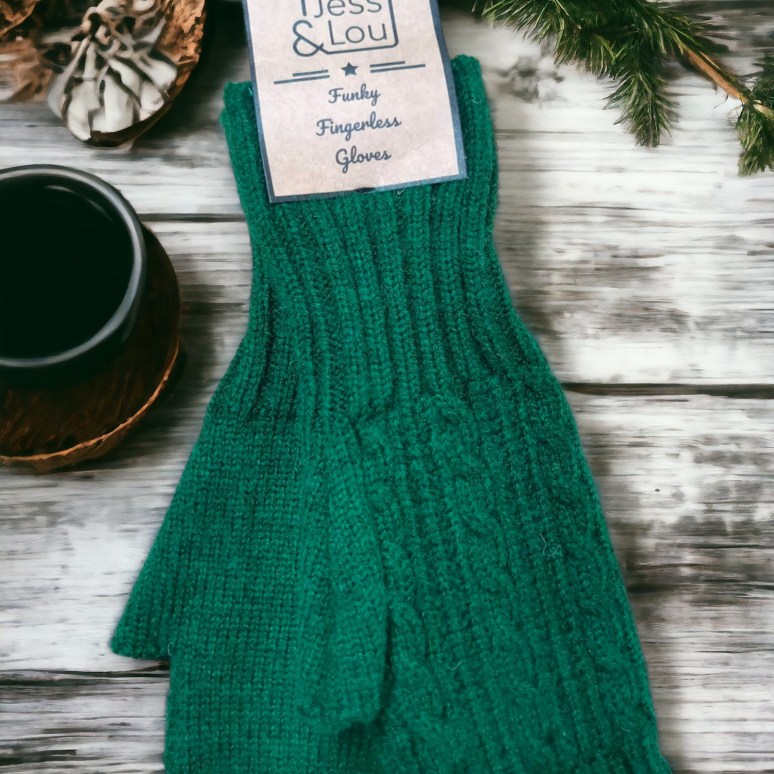 Jess & Lou Cosy Cable knit Fingerless Gloves-Gloves-White finn