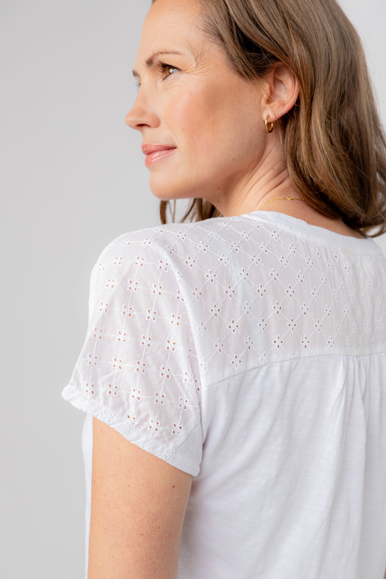 Lily and Me Vale Tee Broderie Plain-Tops-White finn