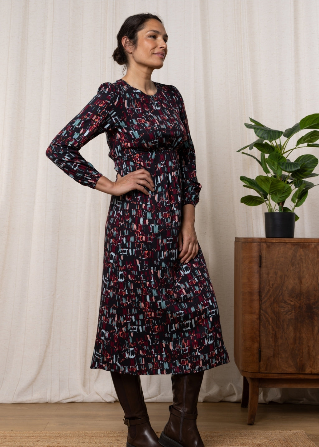 Lily and Me Celia Dress Cobbles-White finn