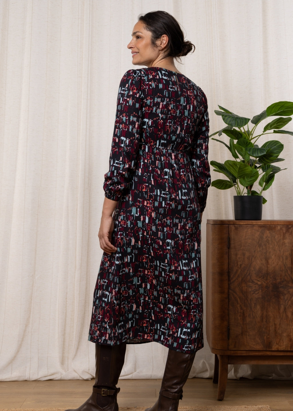 Lily and Me Celia Dress Cobbles-White finn