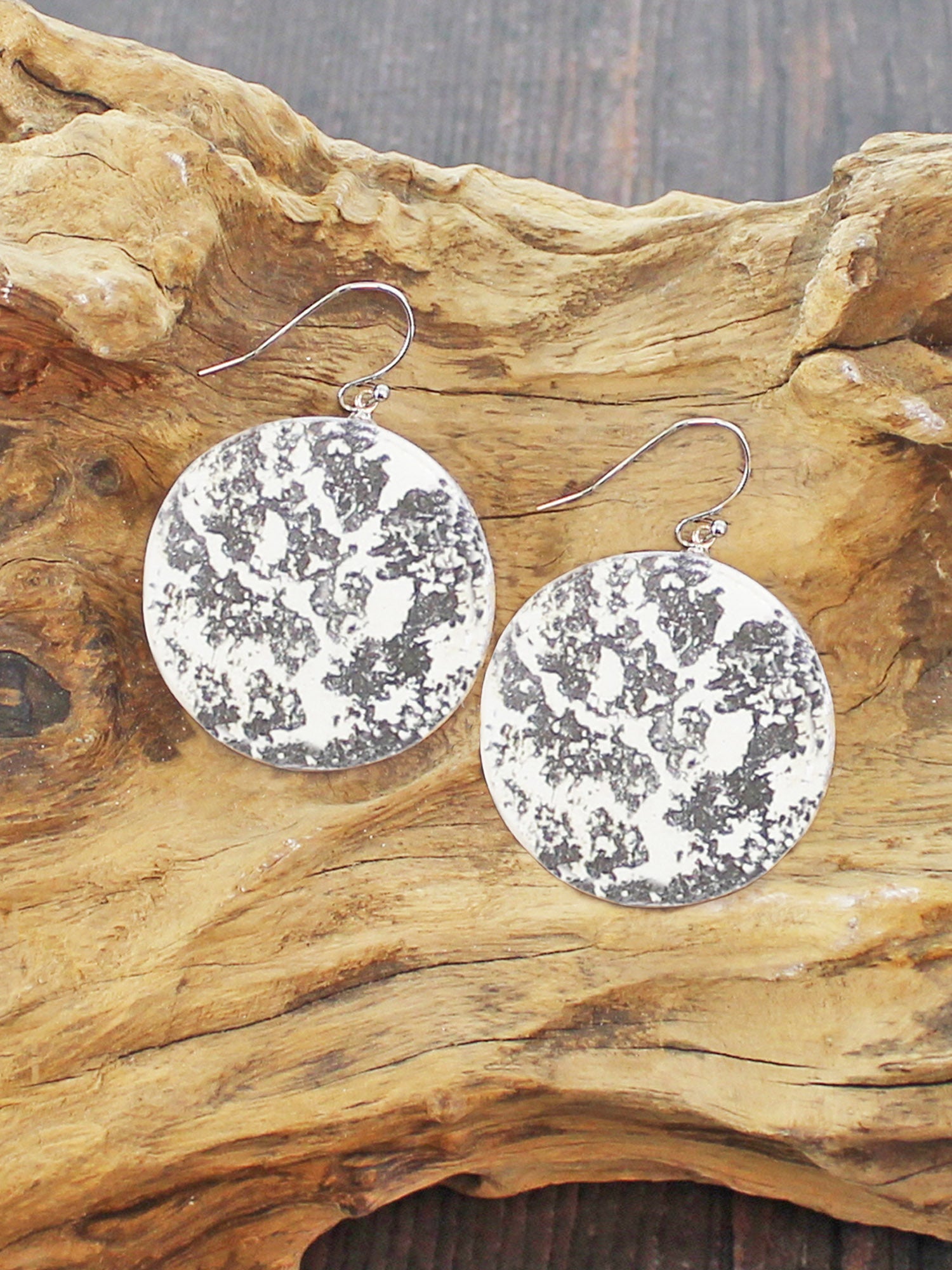 Suzie Blue Mottled Resin Disc Earrings UJ1527-Earrings-White finn