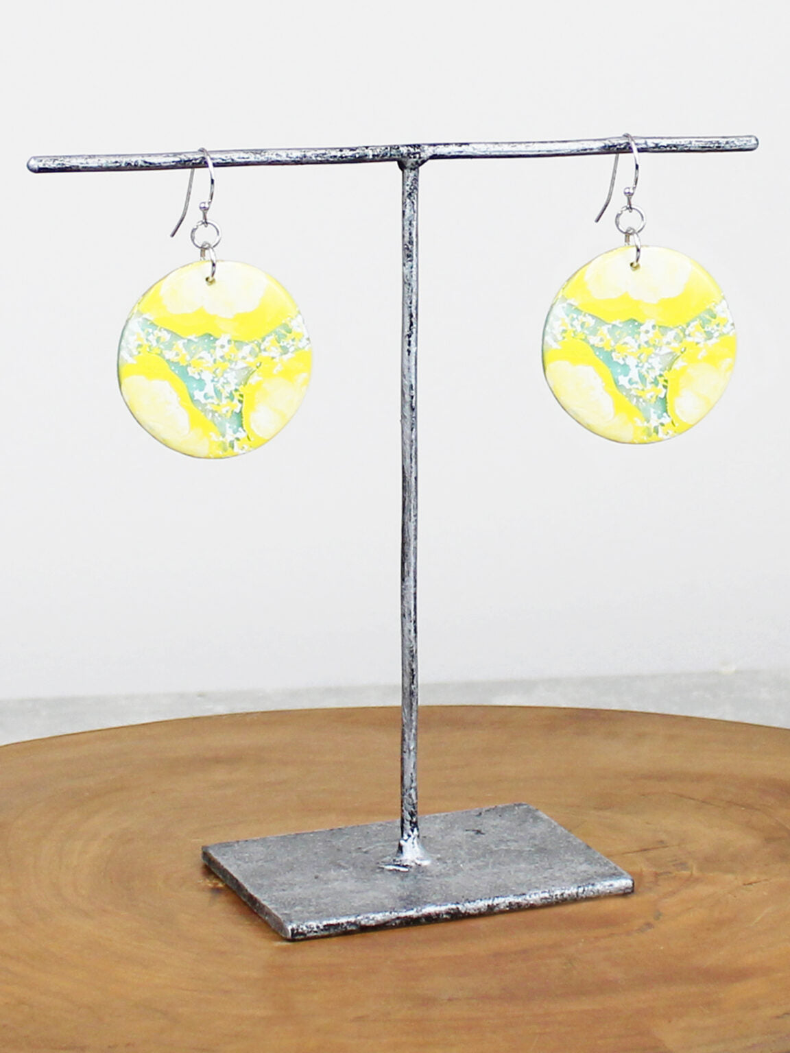 Suzie Blue Marbled Resin Disc Earrings UJ1534