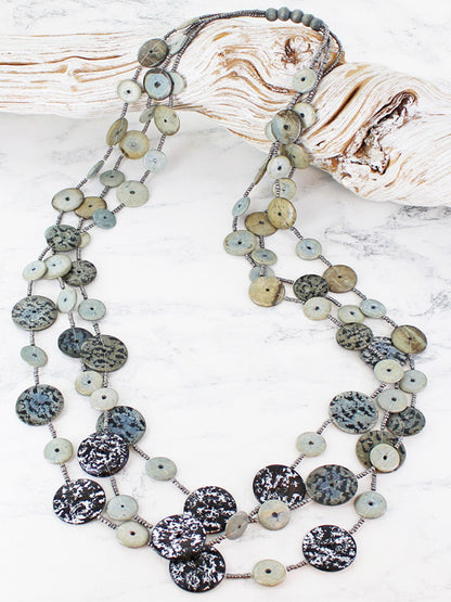 LONG MULTI-STRAND COCONUT NECKLACE (GREY TONES) UJ6426