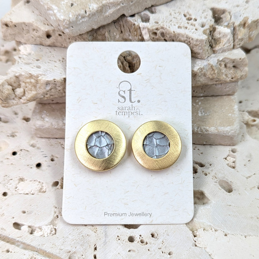 Round earrings with crackled leather inlay XSST075E-MG-GRY-Earrings-White finn