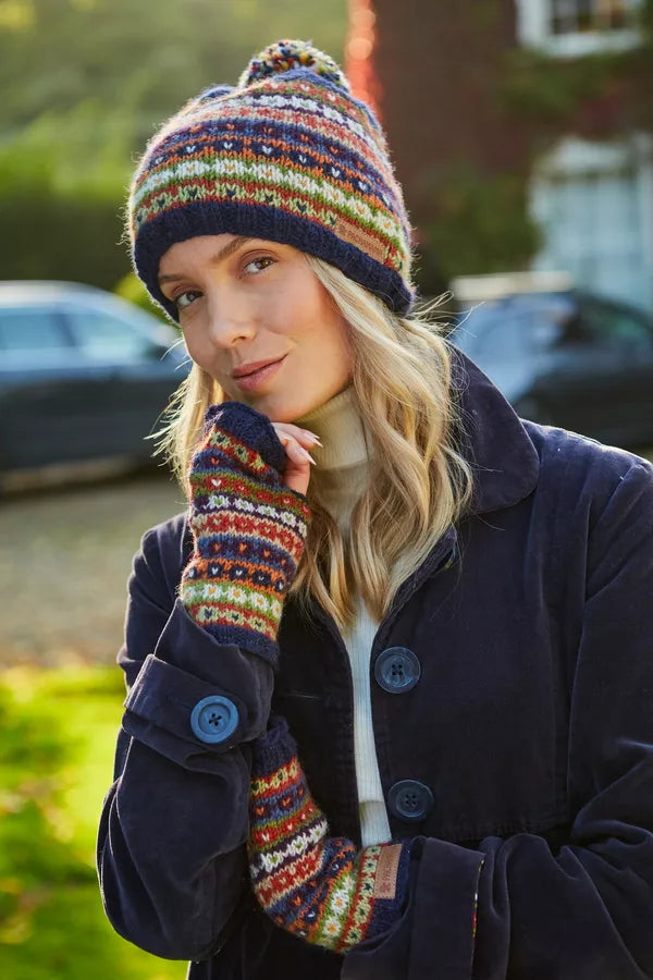 Pachamama Colorado Handwarmer-White finn