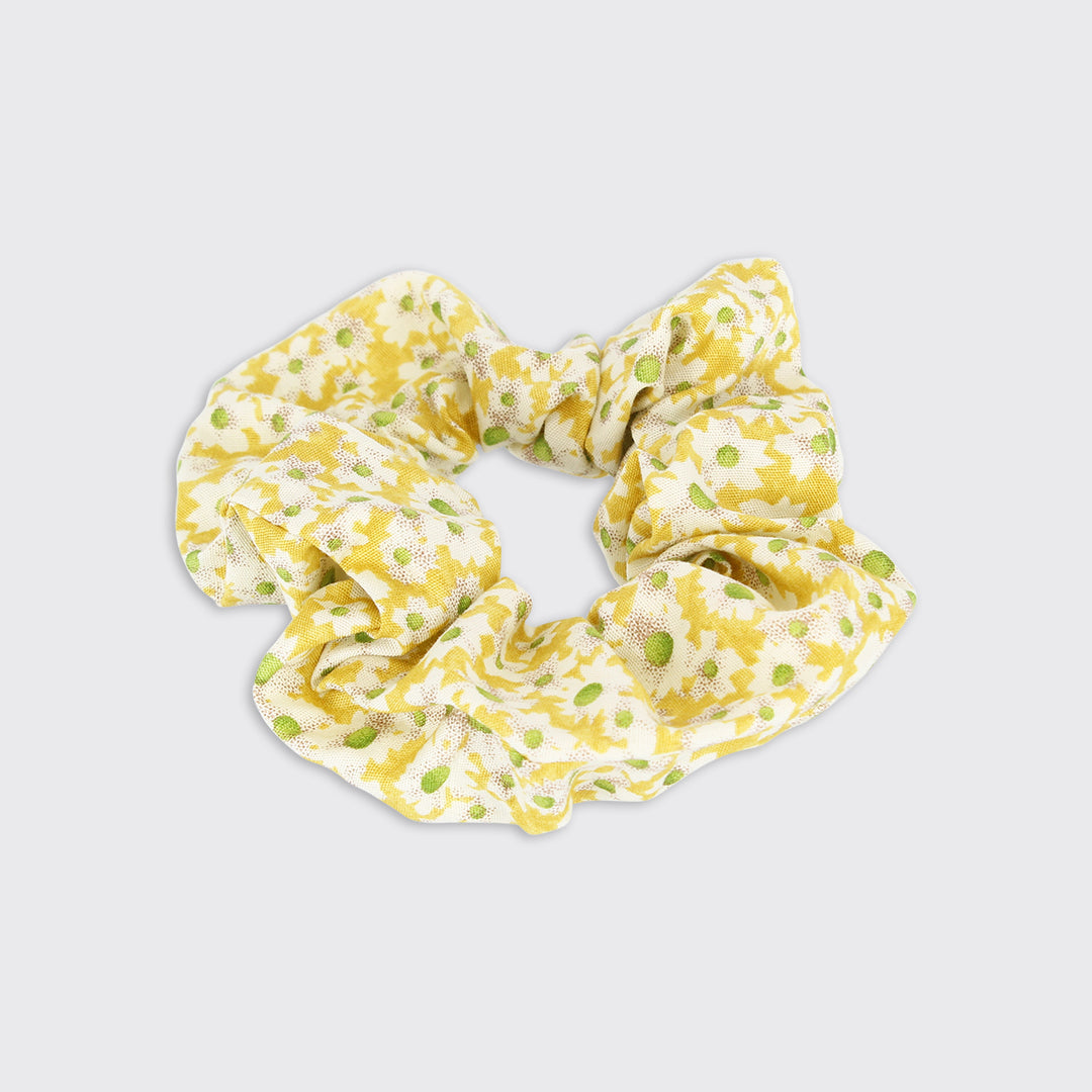 DAISY SCRUNCHIE- YELLOW