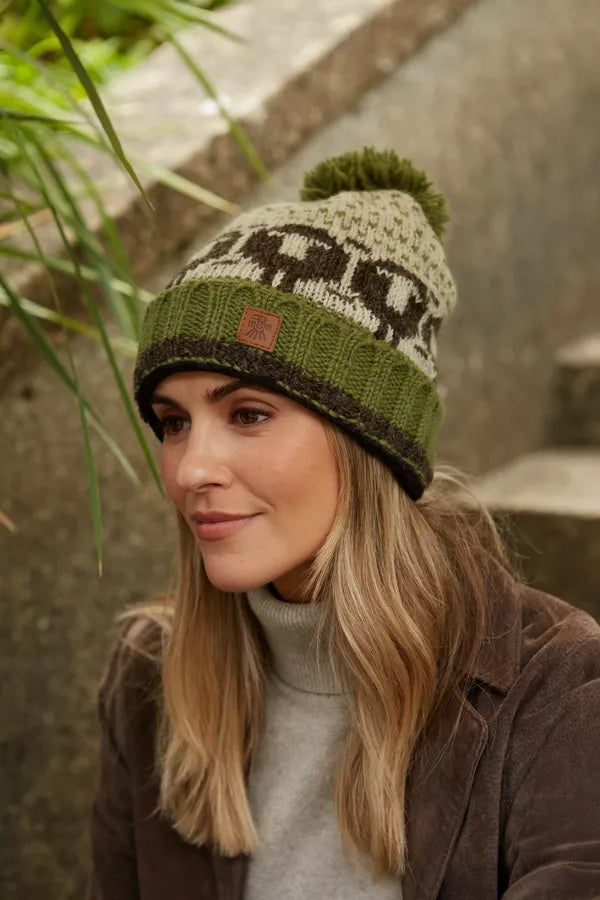 Pachamama Hardwick Sheep Roll Back Bobble Hat-Hat-White finn