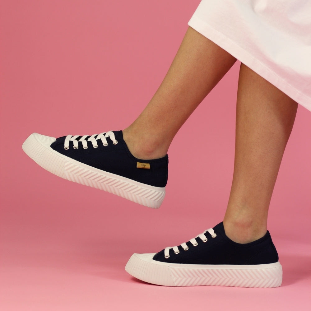 Jayne 11 Navy Trainers-Footwear-White finn