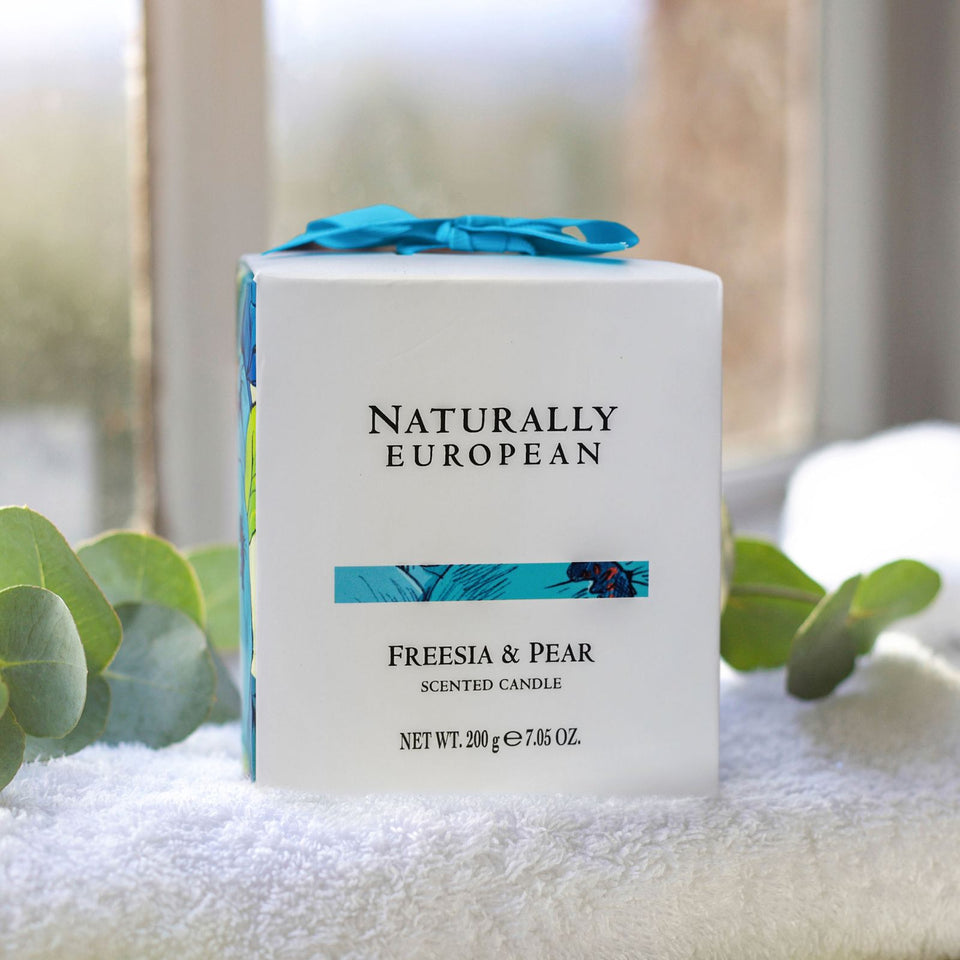 Naturally European Freesia and Pear 200g Candle