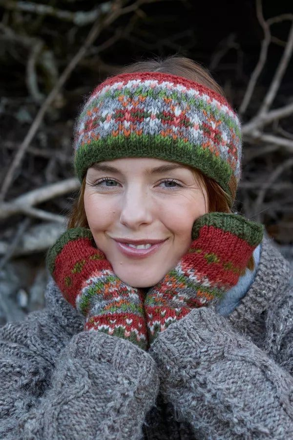 Pachamama Iona Handwarmer Moss