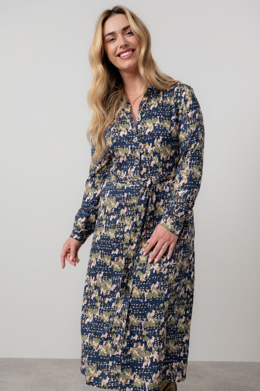 Lily and Me Anya Midi Shirt Dress Clover-White finn