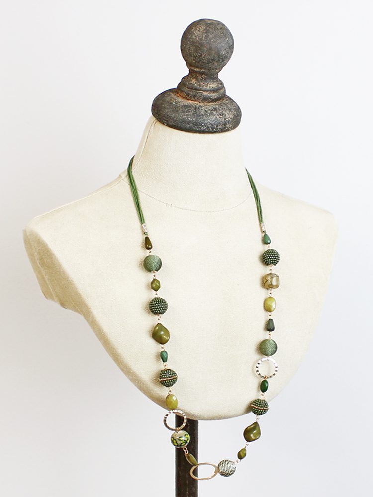 Beaded Necklace With Beaten Rings AY6601
