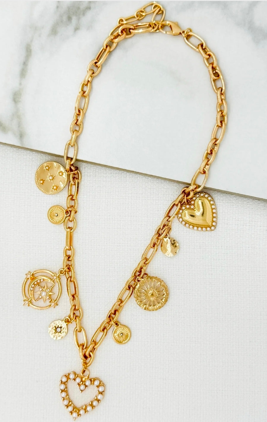 Envy 4811 Short gold necklace with heart charms-Envy-White finn