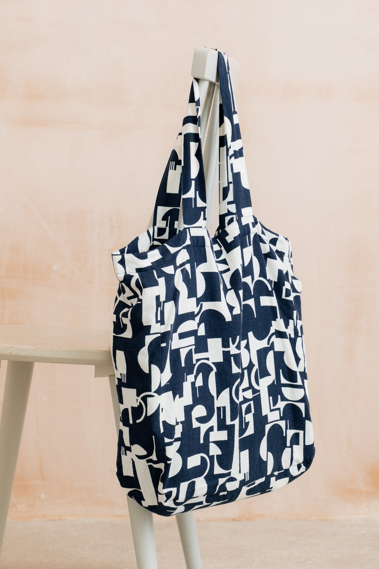 Lily and Me Linen Blend Highline Print Tote Bag Mocha