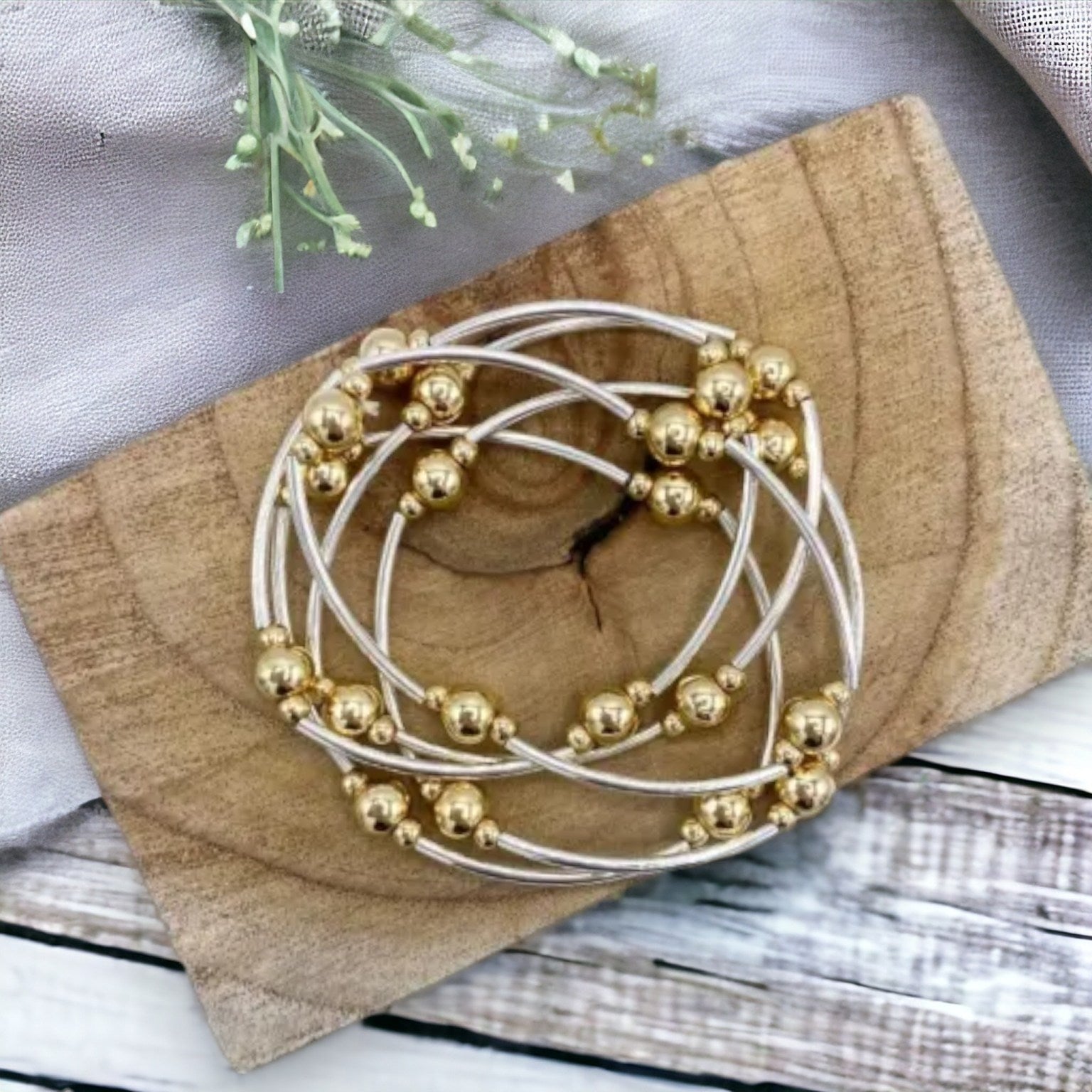 Jess and louMulti-Strand Beaded Bracelet BR220-Jess and Lou-White finn