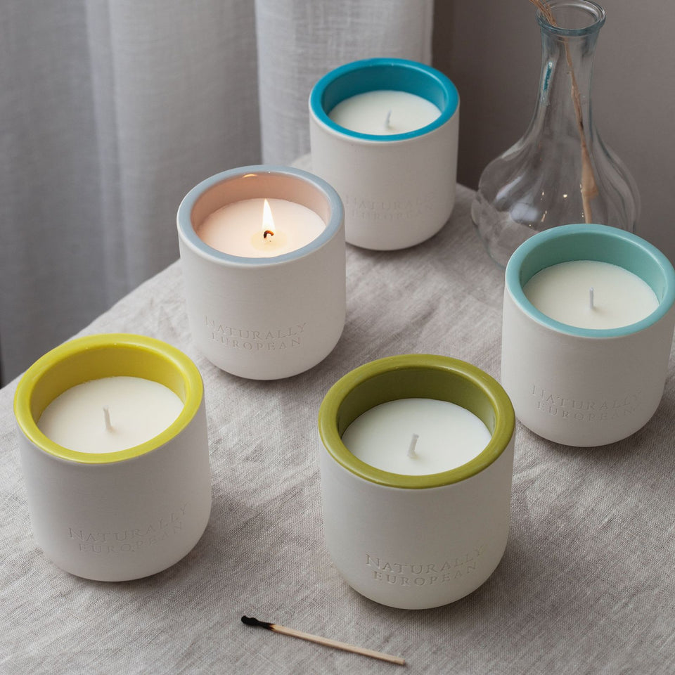 Naturally European Freesia and Pear 200g Candle