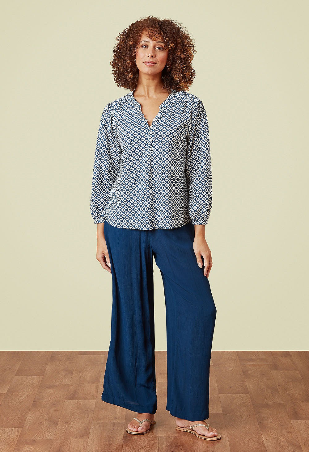 Adini Ikat Tile Raya Top - Riviera-Adini-White finn